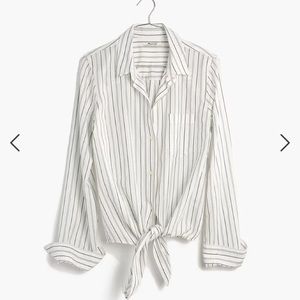 Tie-front shirt in Darcy Stripe